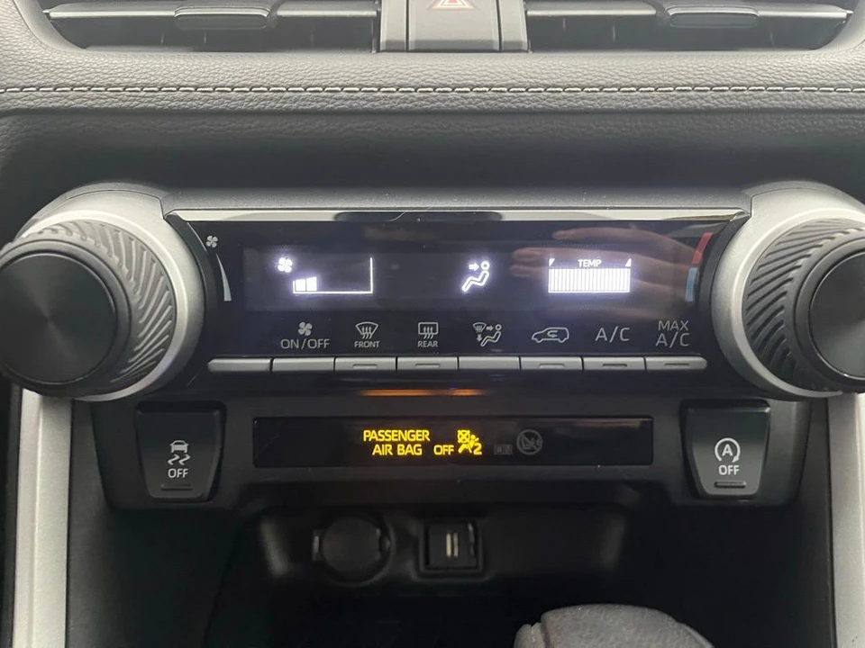 2021 Toyota RAV4 5th Gen - Image 4 of 12