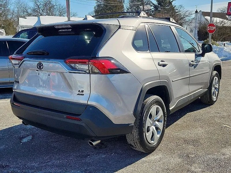 2021 Toyota RAV4 5th Gen - Image 7 of 12