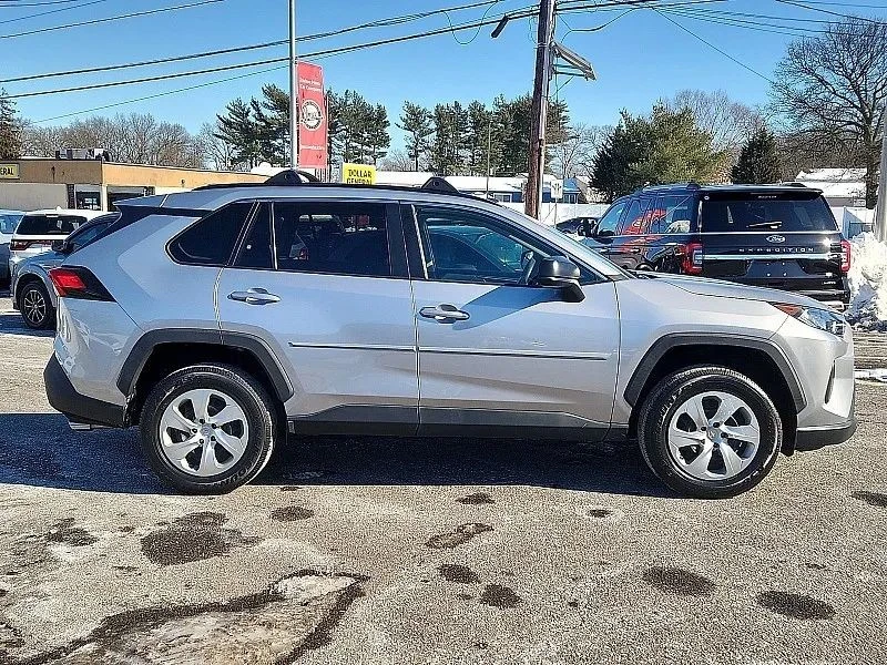 2021 Toyota RAV4 5th Gen - Image 8 of 12