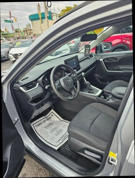 2021 Toyota RAV4 5th Gen - Image 6 of 12
