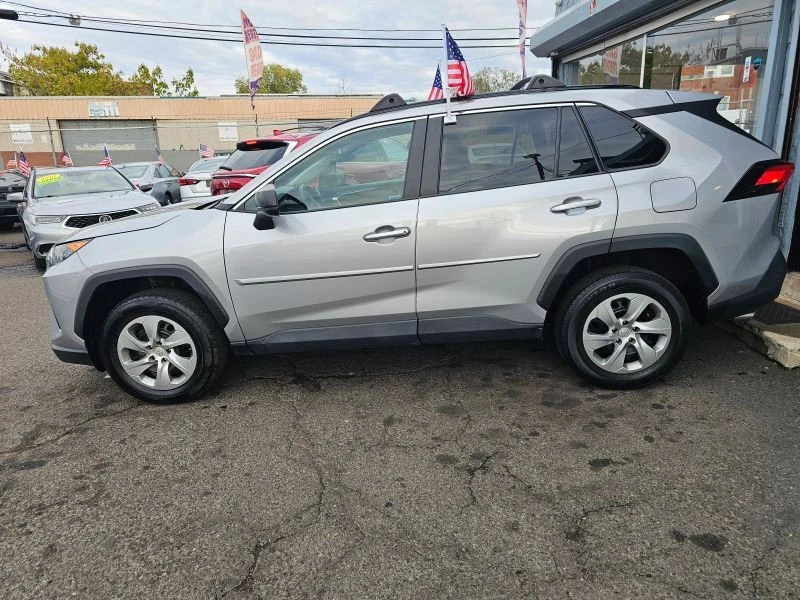 2021 Toyota RAV4 5th Gen - Image 2 of 12