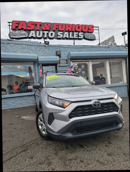 2021 Toyota RAV4 5th Gen - Image 5 of 12