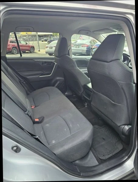 2021 Toyota RAV4 5th Gen - Image 9 of 12