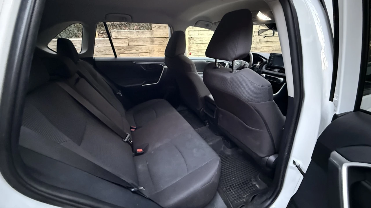 2021 Toyota RAV4 5th Gen - Image 11 of 18