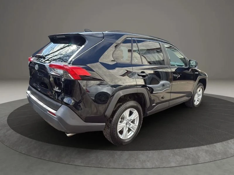 2021 Toyota RAV4 5th Gen - Image 5 of 12