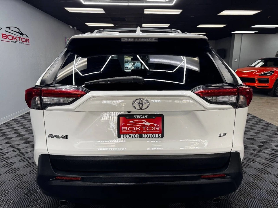 2021 Toyota RAV4 5th Gen - Image 10 of 21