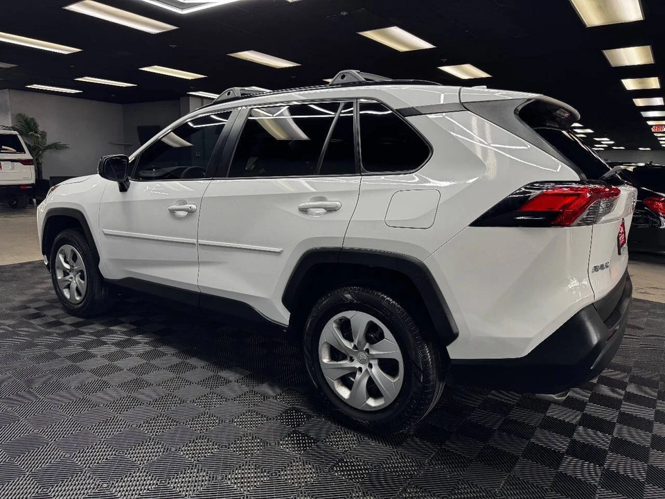 2021 Toyota RAV4 5th Gen - Image 8 of 12