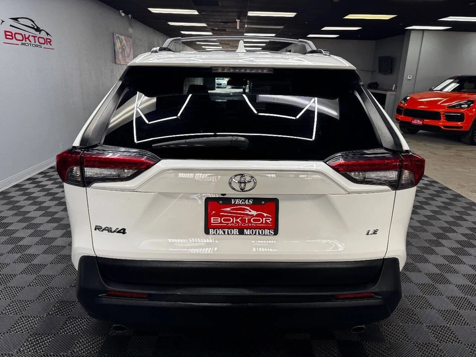 2021 Toyota RAV4 5th Gen - Image 11 of 21