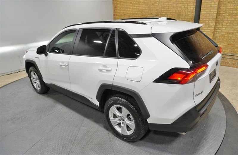 2021 Toyota RAV4 5th Gen - Image 16 of 21