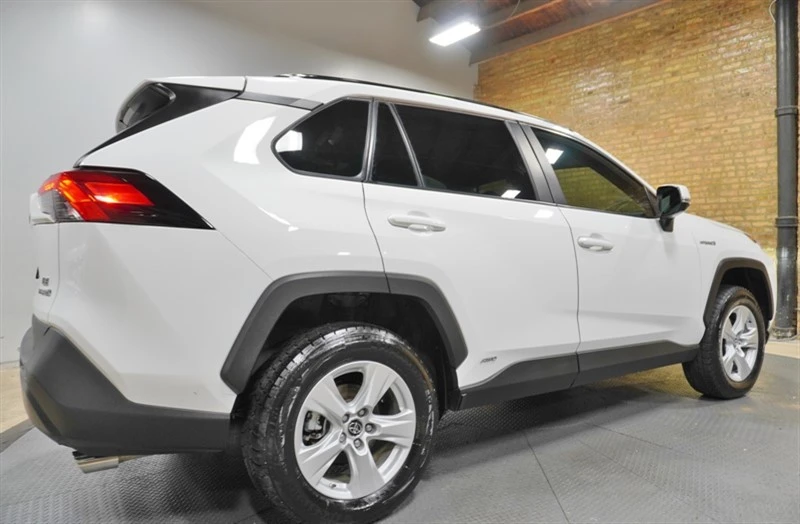 2021 Toyota RAV4 5th Gen - Image 12 of 21