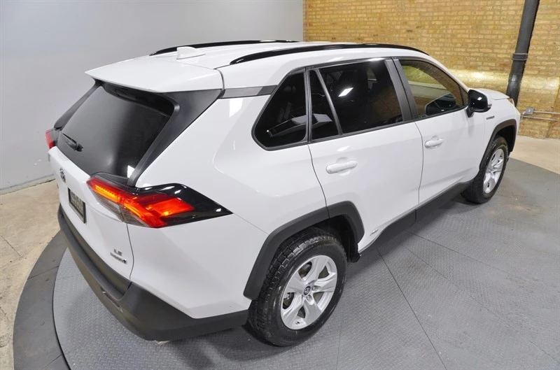2021 Toyota RAV4 5th Gen - Image 11 of 21