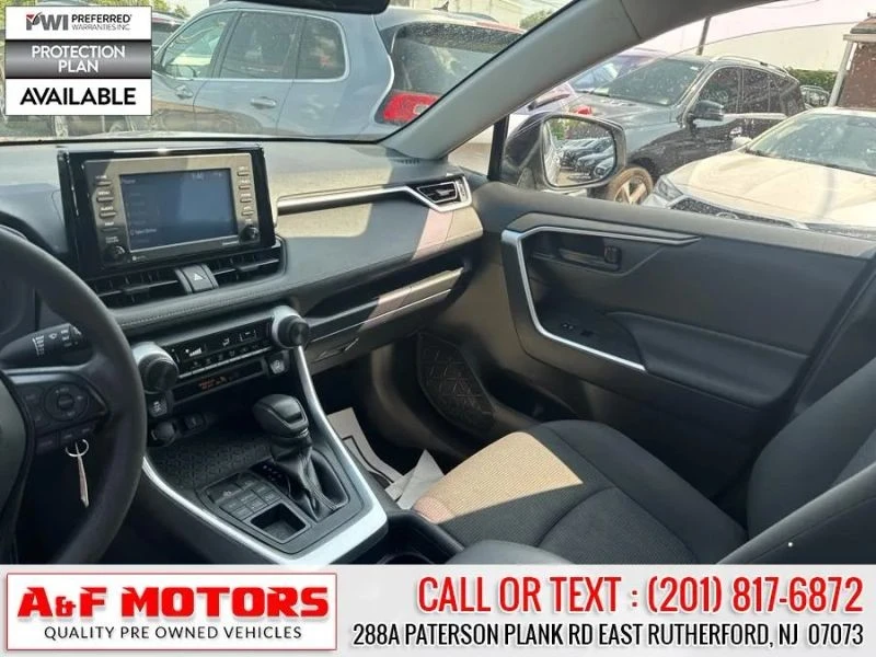 2021 Toyota RAV4 5th Gen - Image 8 of 12