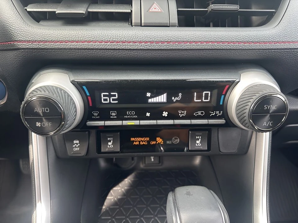 2021 Toyota RAV4 5th Gen - Image 18 of 21