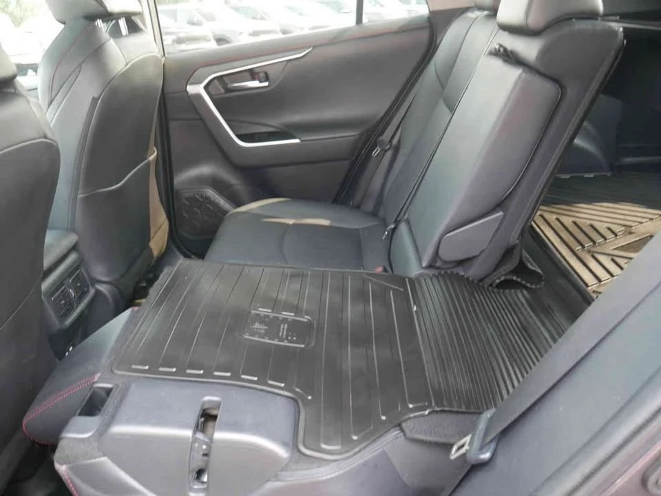 2021 Toyota RAV4 5th Gen - Image 18 of 19