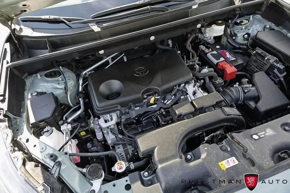 2021 Toyota RAV4 5th Gen - Image 15 of 20