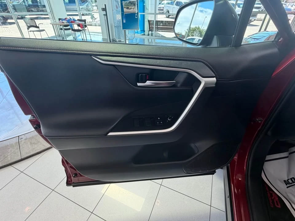 2021 Toyota RAV4 5th Gen - Image 7 of 11