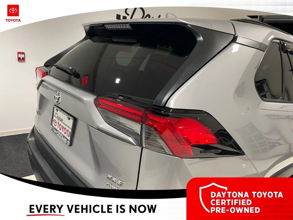 2021 Toyota RAV4 5th Gen - Image 10 of 12