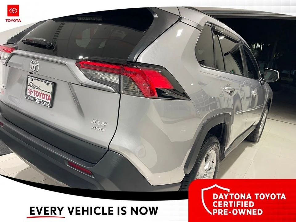 2021 Toyota RAV4 5th Gen - Image 9 of 12