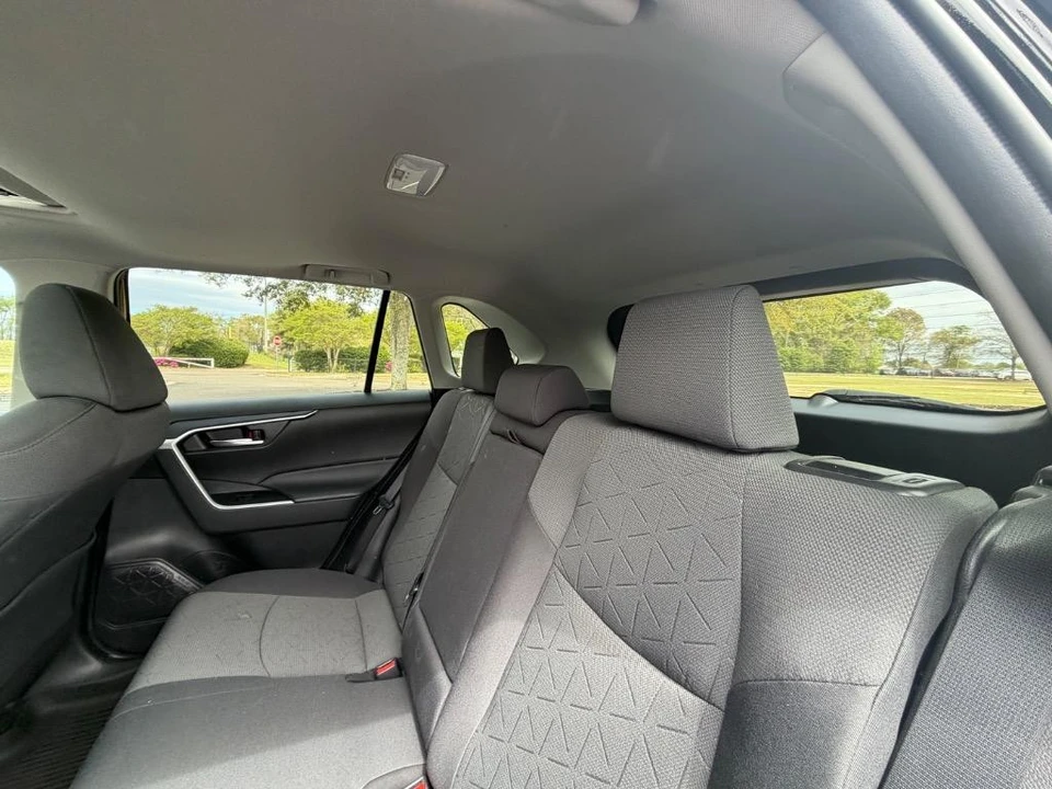 2021 Toyota RAV4 5th Gen - Image 23 of 31