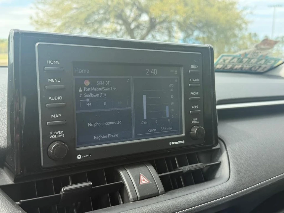 2021 Toyota RAV4 5th Gen - Image 12 of 31