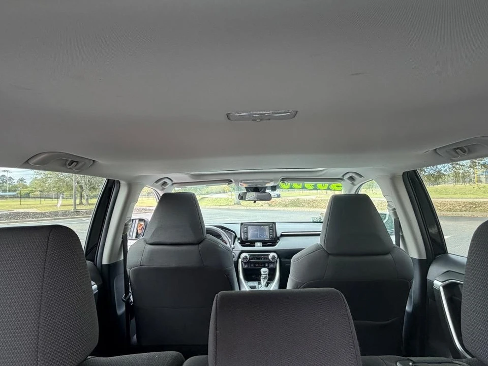 2021 Toyota RAV4 5th Gen - Image 26 of 31