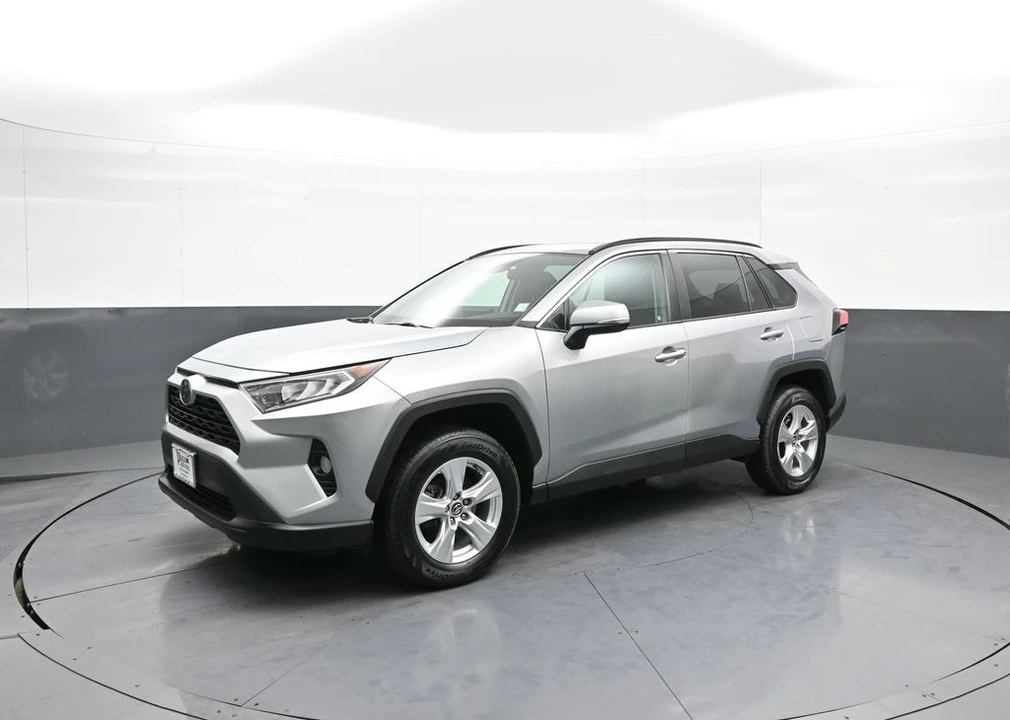 2021 Toyota RAV4 5th Gen - Image 10 of 12