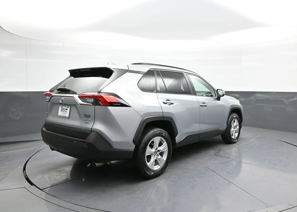 2021 Toyota RAV4 5th Gen - Image 6 of 12