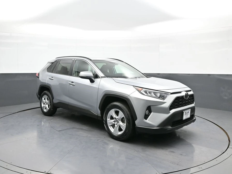 2021 Toyota RAV4 5th Gen - Image 4 of 12