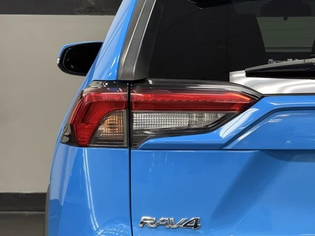 2021 Toyota RAV4 5th Gen - Image 9 of 12