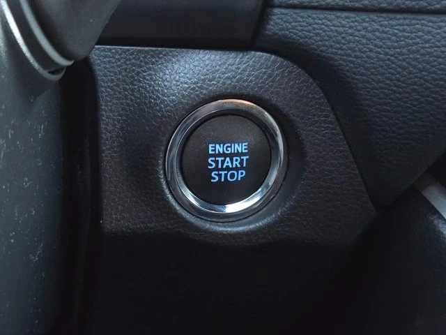 2021 Toyota RAV4 5th Gen - Image 18 of 21