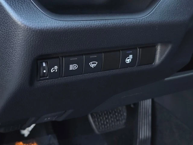 2021 Toyota RAV4 5th Gen - Image 15 of 21