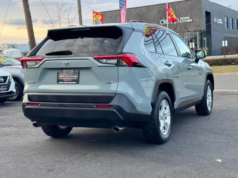 2021 Toyota RAV4 5th Gen - Image 6 of 12
