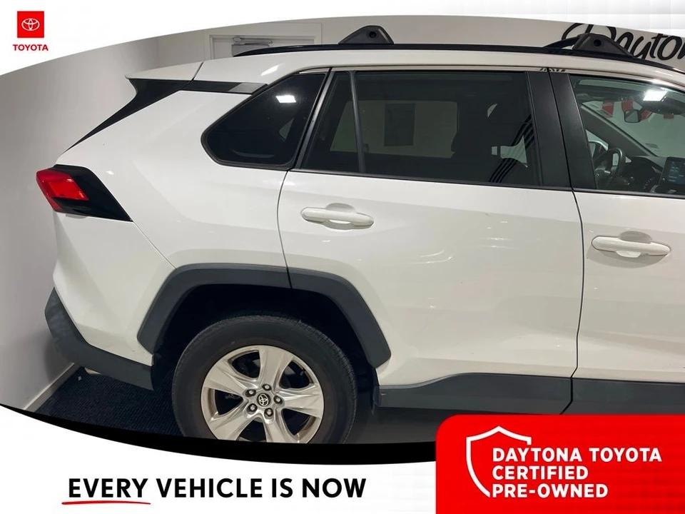 2021 Toyota RAV4 5th Gen - Image 9 of 10