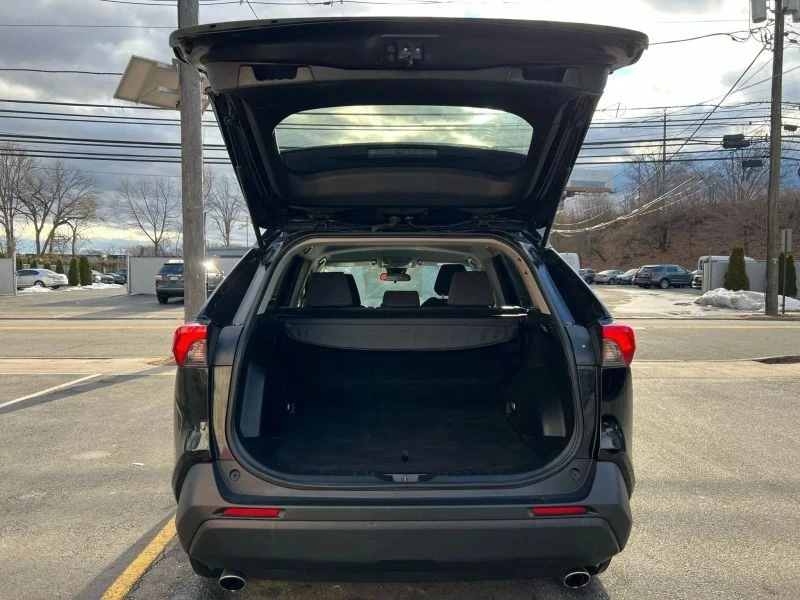 2021 Toyota RAV4 5th Gen - Image 9 of 12