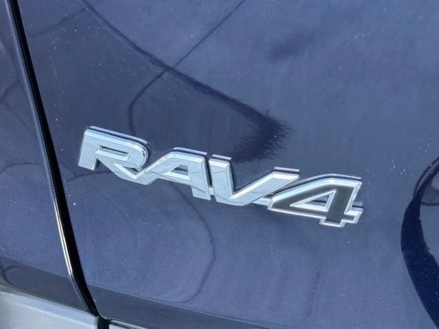 2021 Toyota RAV4 5th Gen - Image 14 of 21