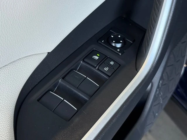 2021 Toyota RAV4 5th Gen - Image 21 of 21