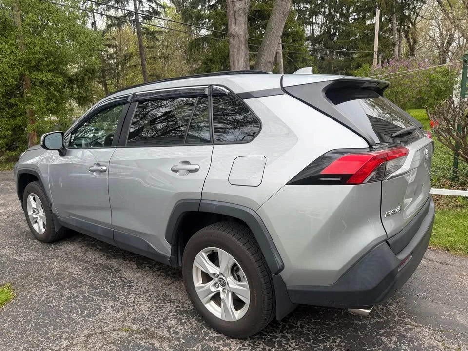 2021 Toyota RAV4 5th Gen - Image 3 of 17