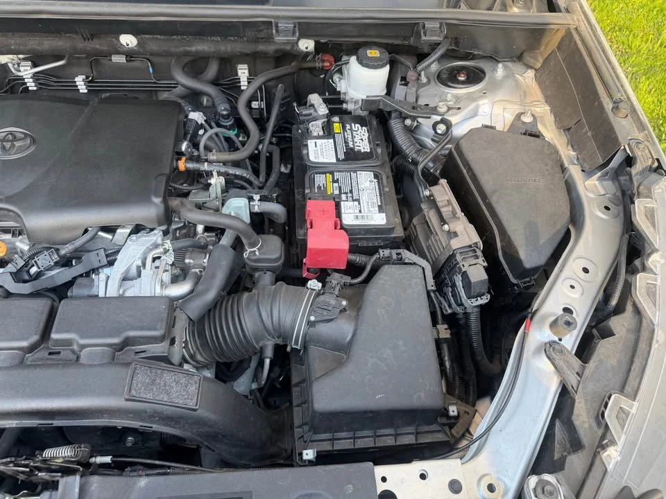 2021 Toyota RAV4 5th Gen - Image 8 of 17