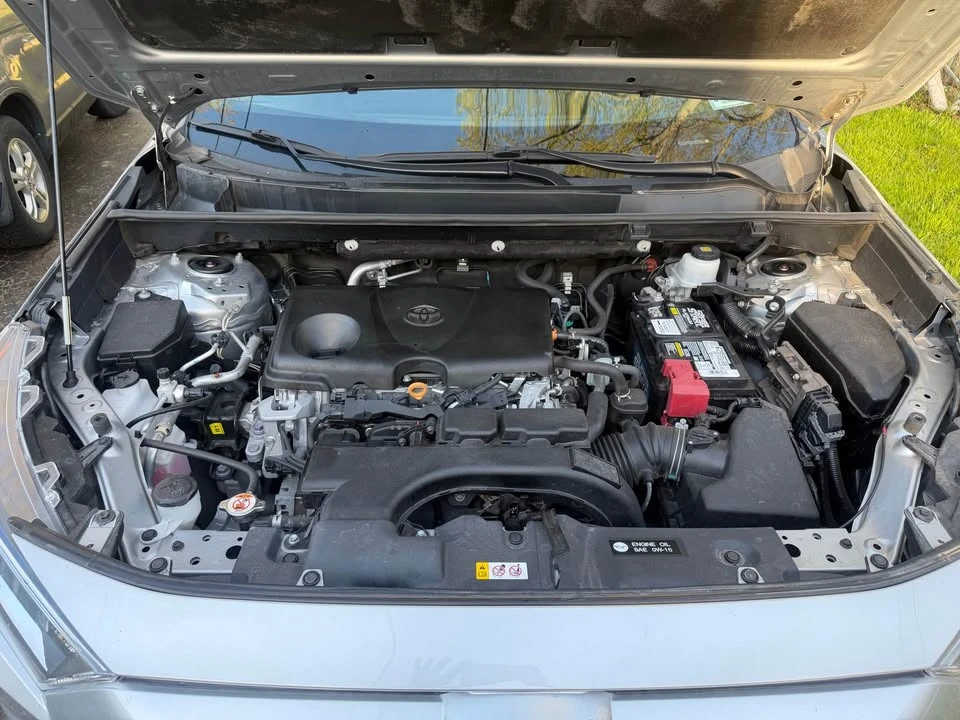 2021 Toyota RAV4 5th Gen - Image 9 of 17