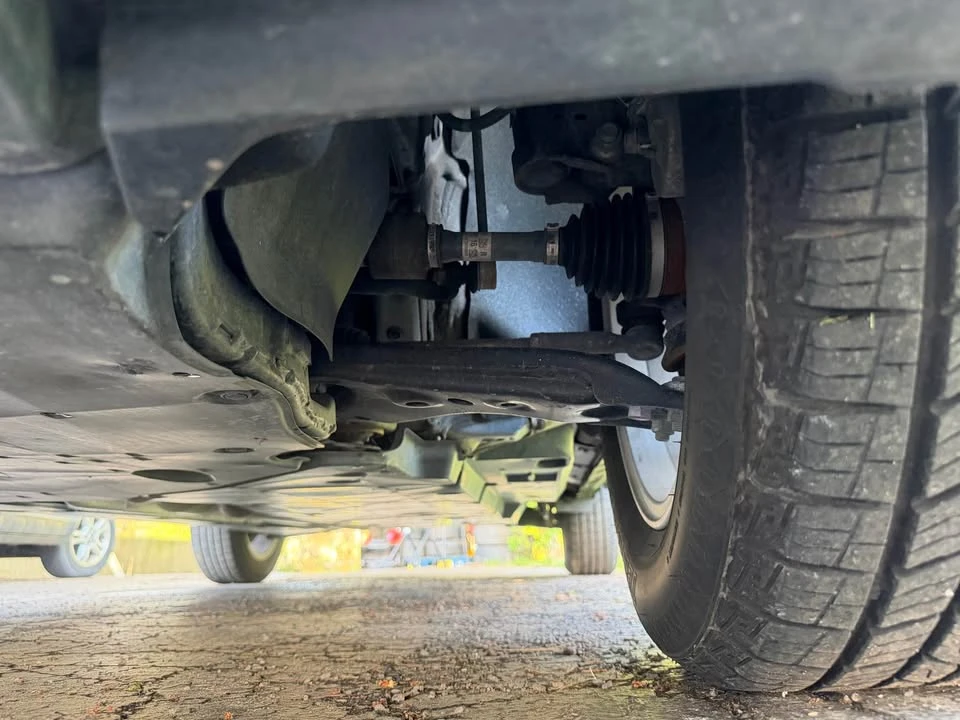 2021 Toyota RAV4 5th Gen - Image 10 of 17