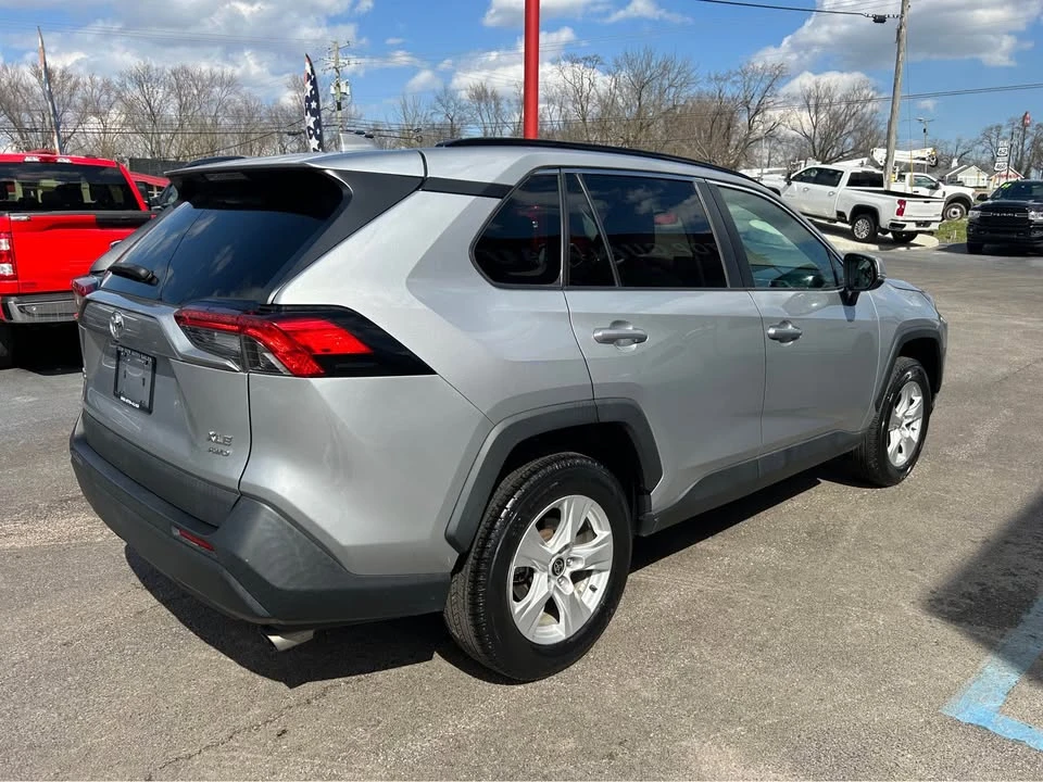 2021 Toyota RAV4 5th Gen - Image 5 of 16