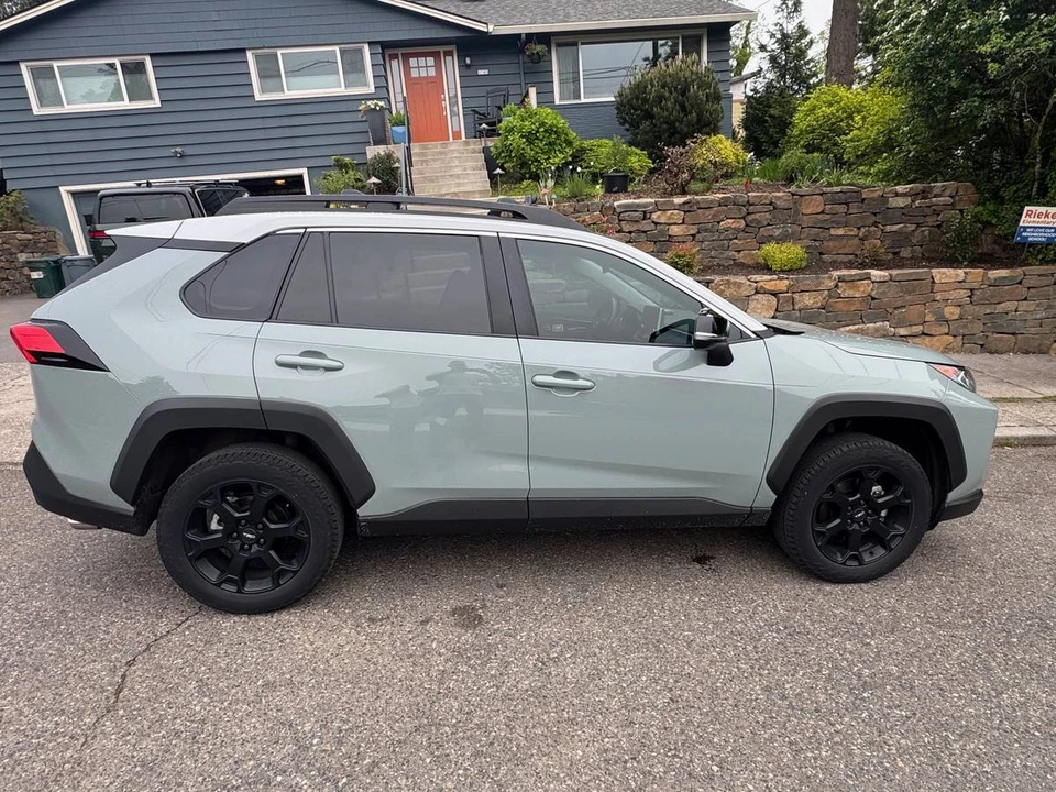 2021 Toyota RAV4 5th Gen - Image 2 of 6