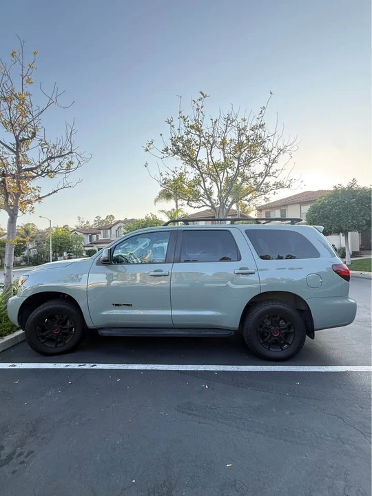 2021 Toyota Sequoia 2nd Gen - Image 2 of 4