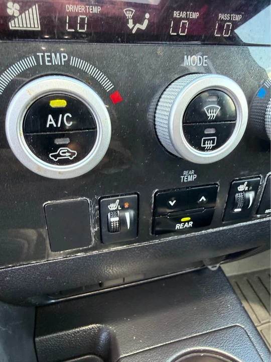 2021 Toyota Sequoia 2nd Gen - Image 8 of 13