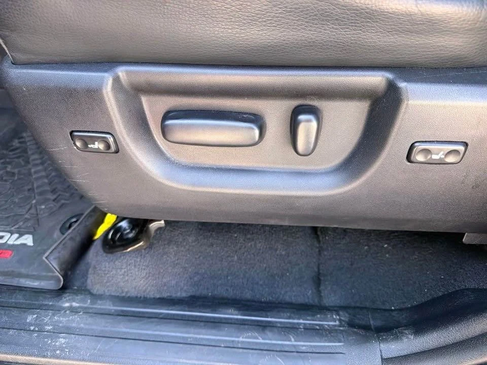 2021 Toyota Sequoia 2nd Gen - Image 13 of 15