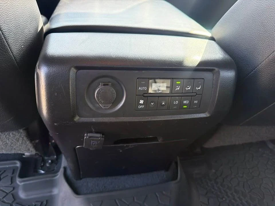 2021 Toyota Sequoia 2nd Gen - Image 8 of 15
