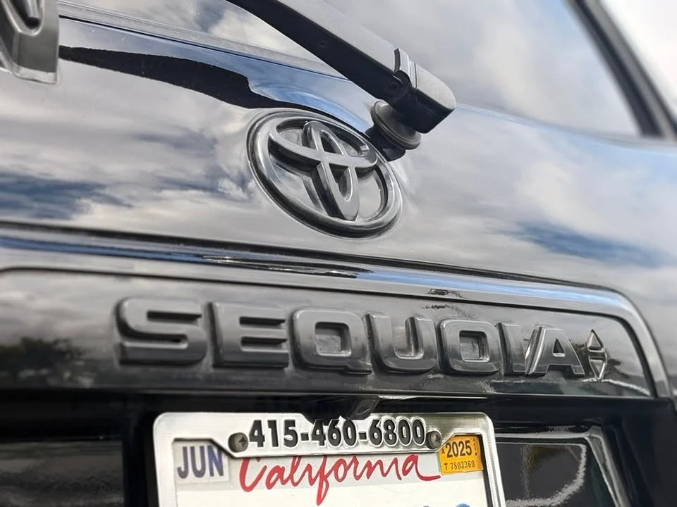 2021 Toyota Sequoia 2nd Gen - Image 11 of 18