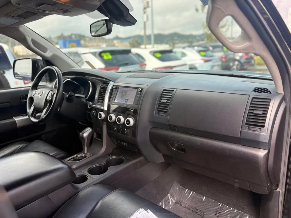 2021 Toyota Sequoia 2nd Gen - Image 7 of 18
