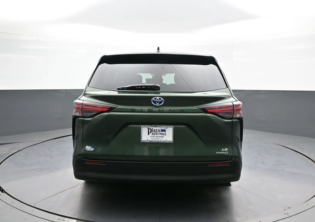 2021 Toyota Sienna 4th Gen - Image 7 of 12