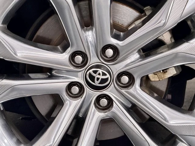 2021 Toyota Sienna 4th Gen - Image 18 of 21